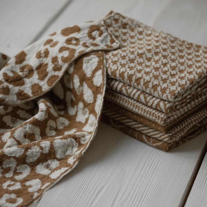 morii-fabrics-doubleface-jacquard-strickstoff-ungef-rbt image 3