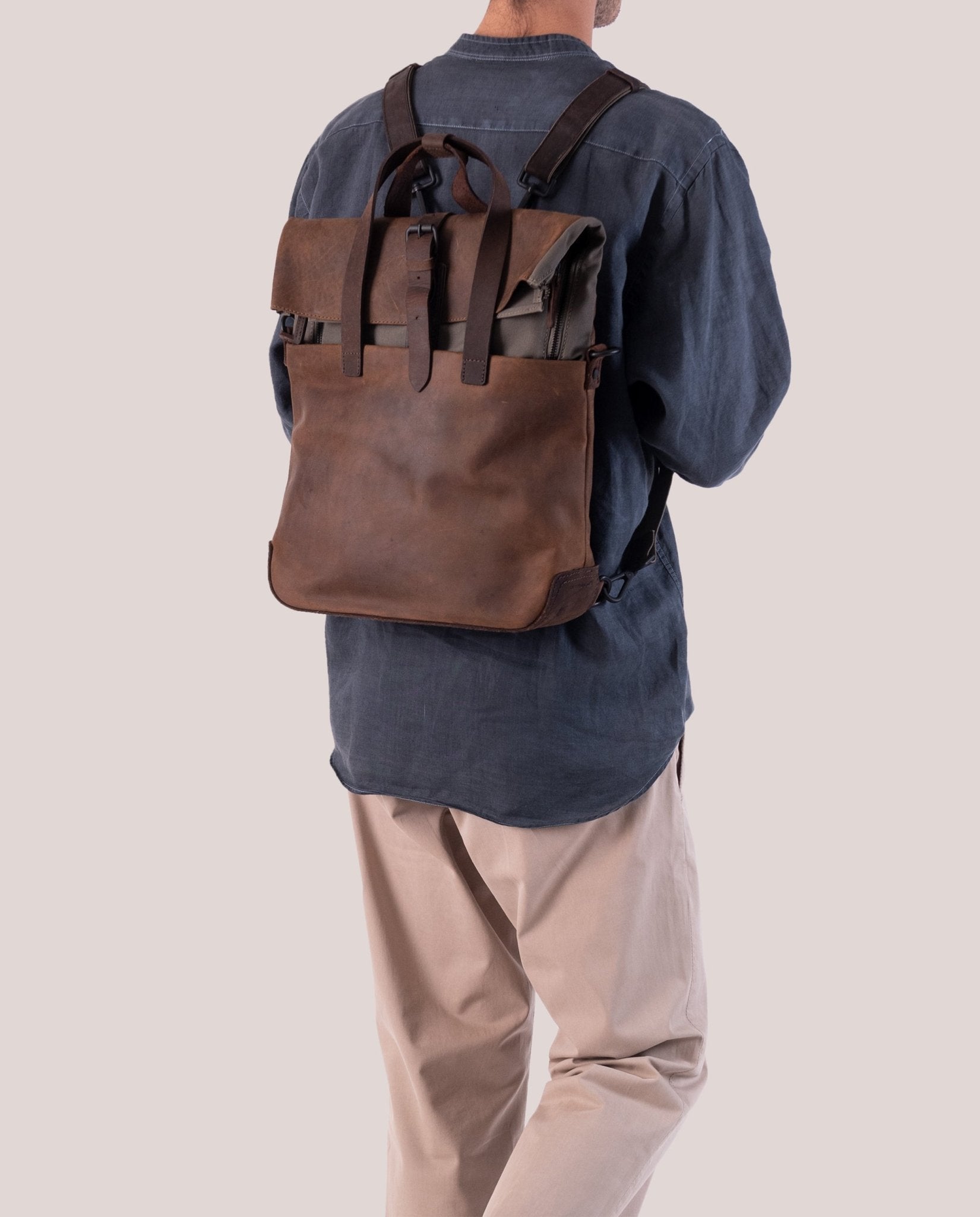 harolds-submarine-twister-rucksack-l-natur-leder-canvas-notebook image 2