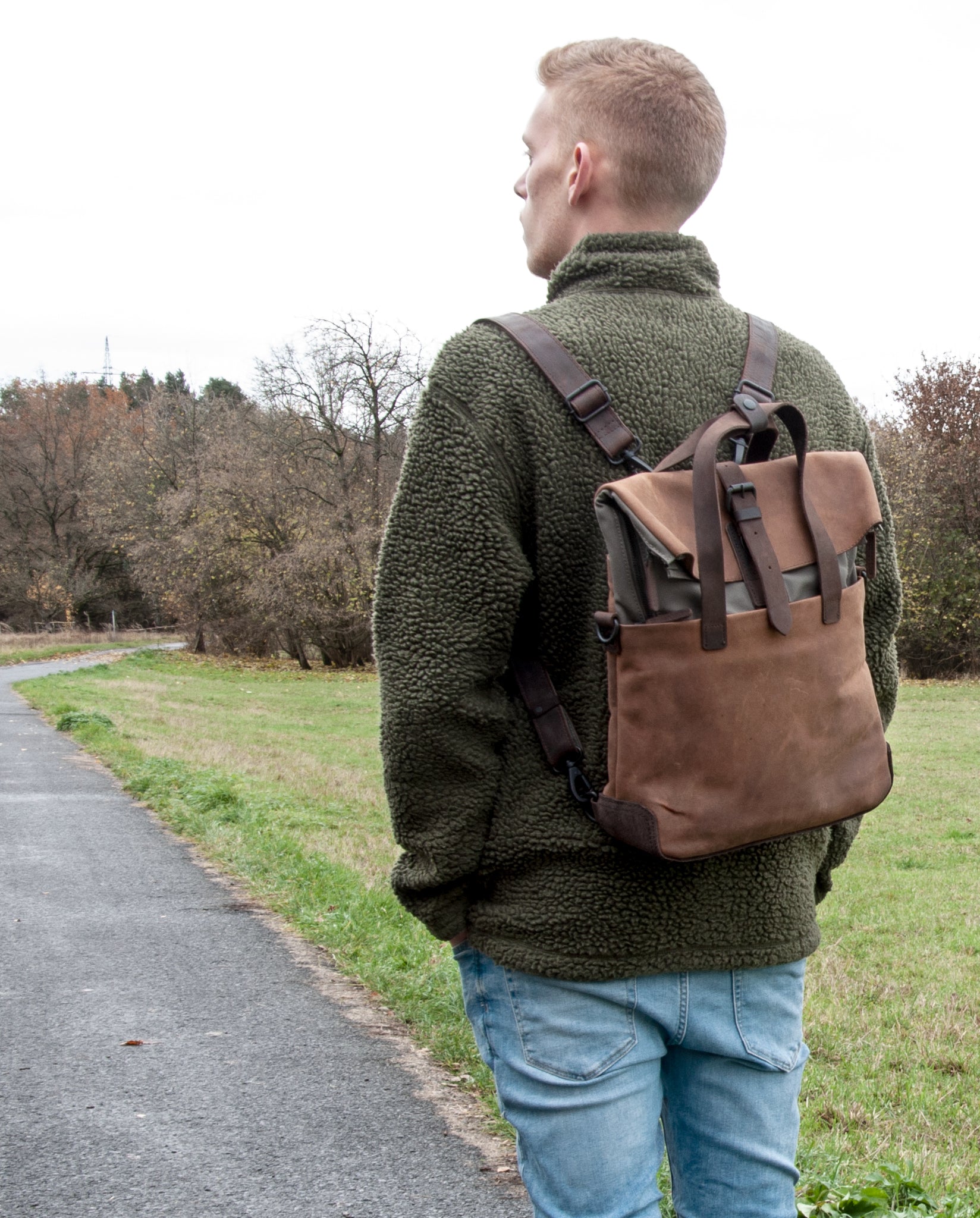 harolds-submarine-twister-rucksack-l-natur-leder-canvas-notebook image 8