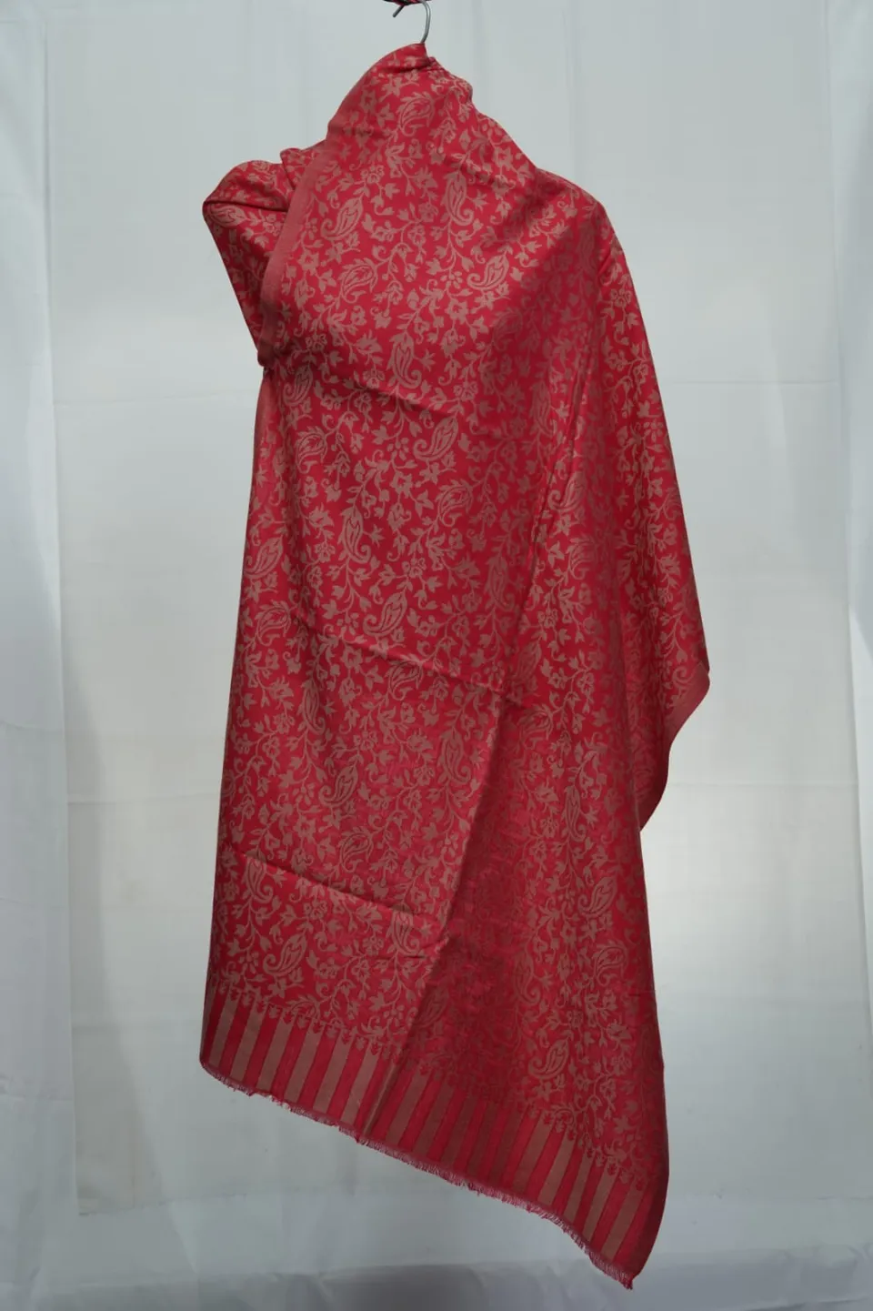 kashmir-arts-pashmina-shawls-luxury-almond-red-schal-rot image 1