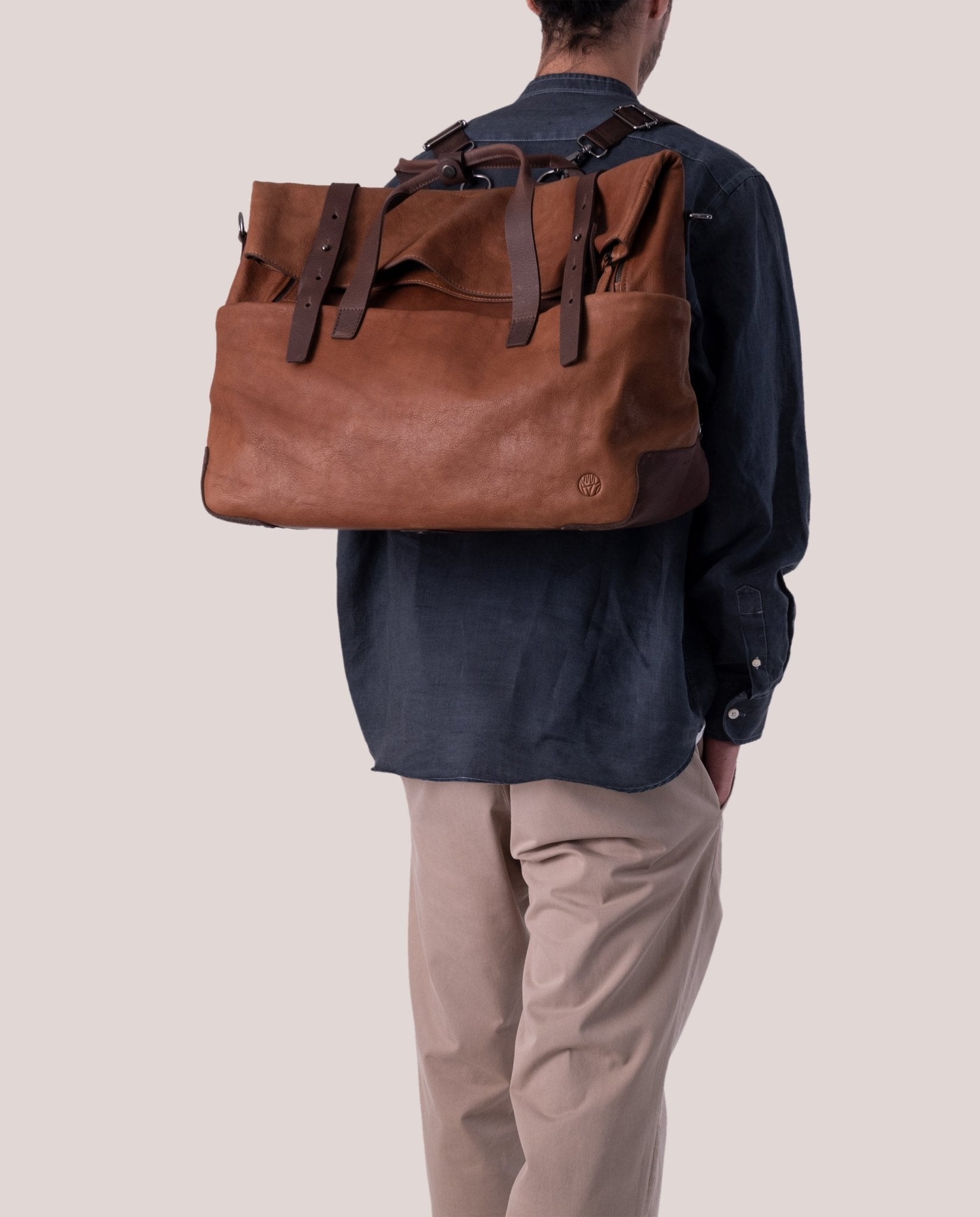 harolds-mount-ivy-weekender-leder-reisetasche-schwarz-erweiterbar image 3