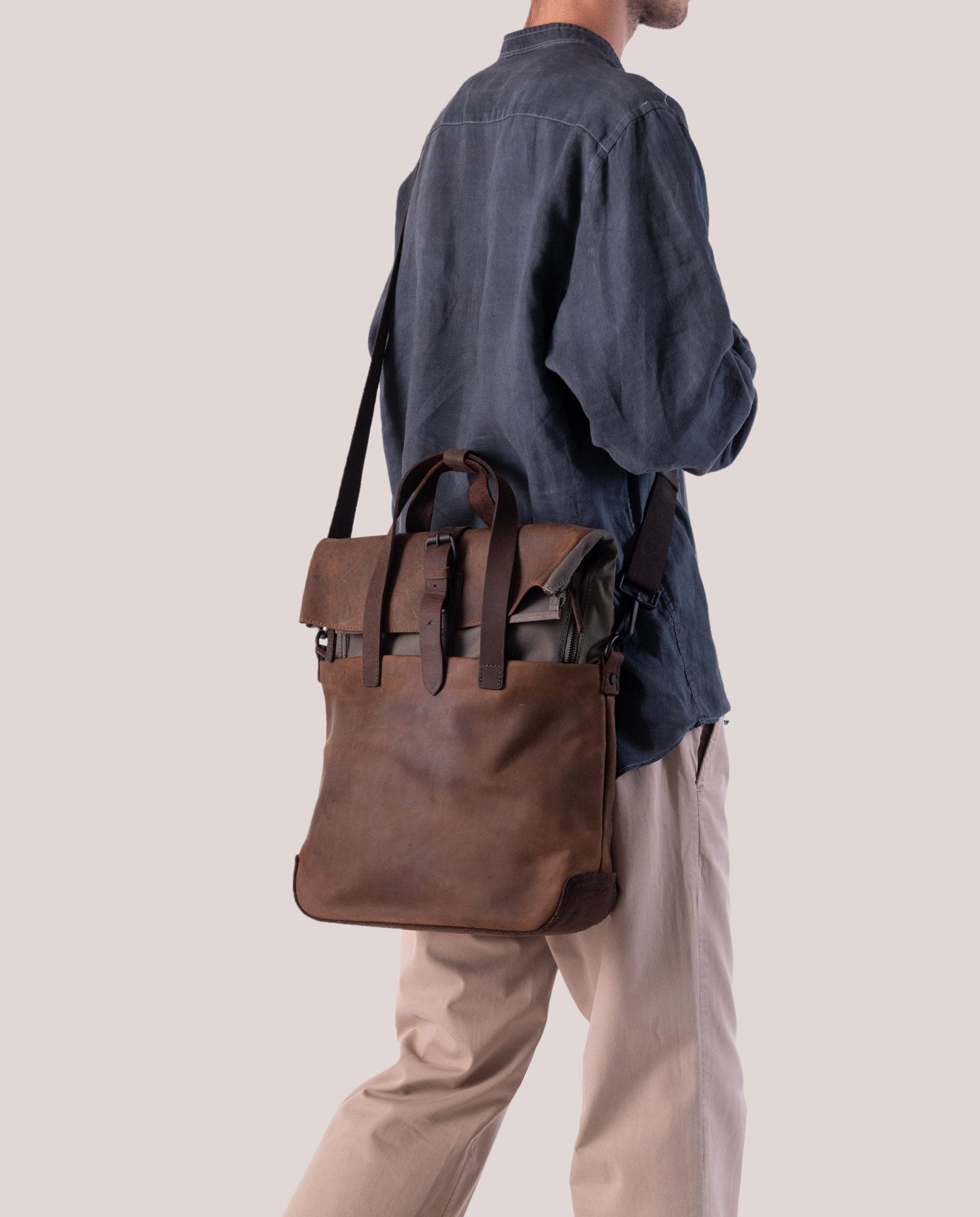 harolds-submarine-twister-rucksack-l-natur-leder-canvas-notebook image 3