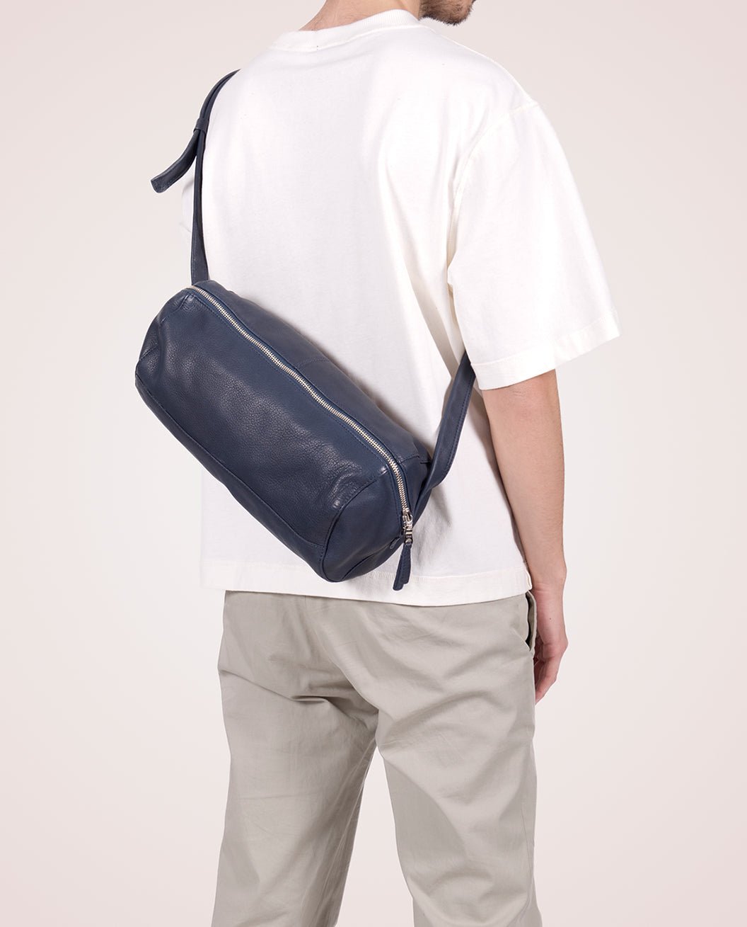 harolds-tube-tubebag-medium-handtasche-schwarz-vaqueta-leder image 2