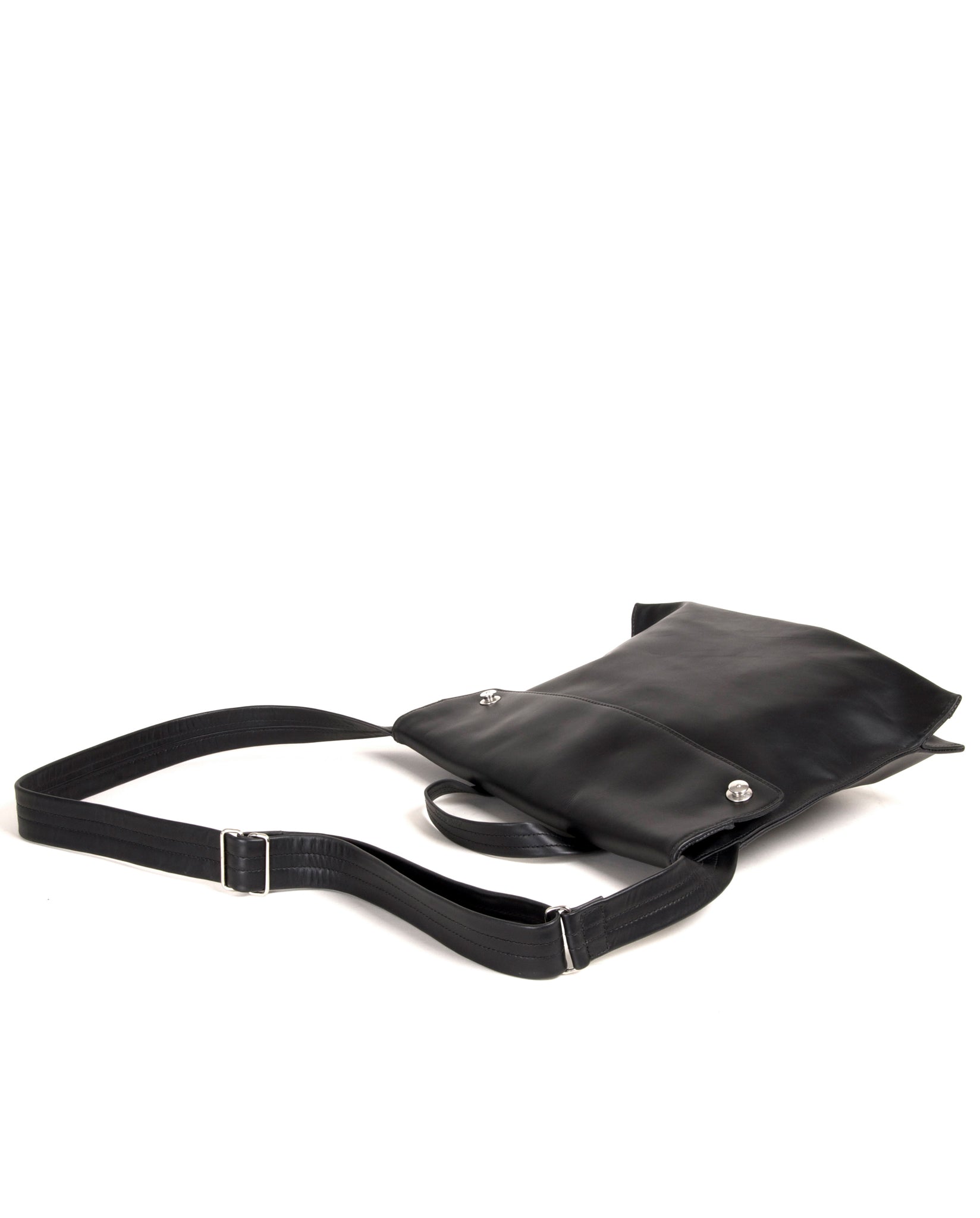 harolds-cubicbag-messengerbag-small-umh-ngetasche-schwarz image 3