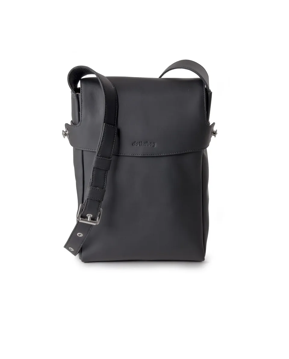 harolds-raboisonbag-up-end-l-kuriertasche-leder-schwarz-a4 image 1