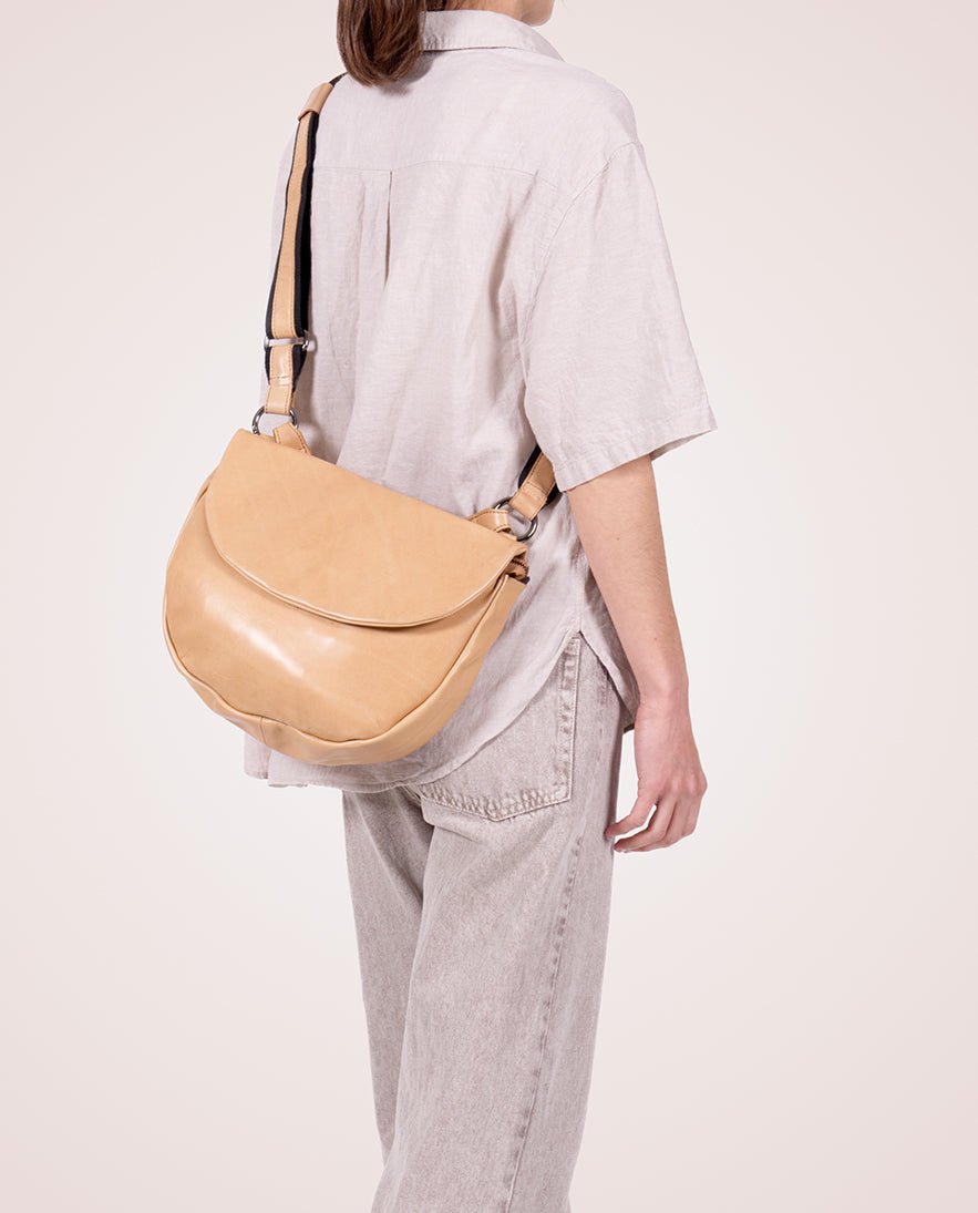 harolds-caugio-double-handtasche-schwarz-leder-mit-schultergurt image 3