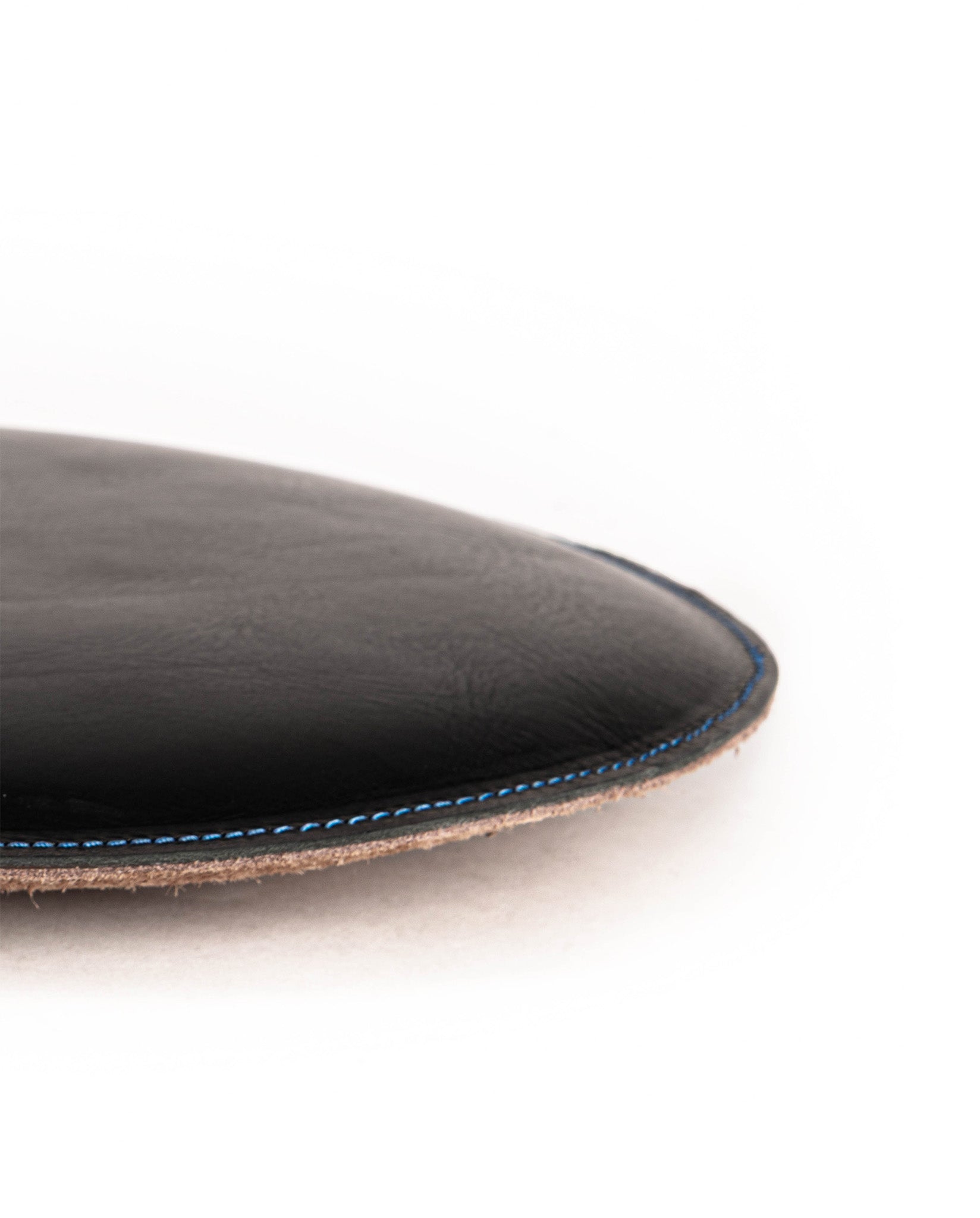 harolds-leather-pad-round-sitzkissen-sattelleder-schwarz image 2