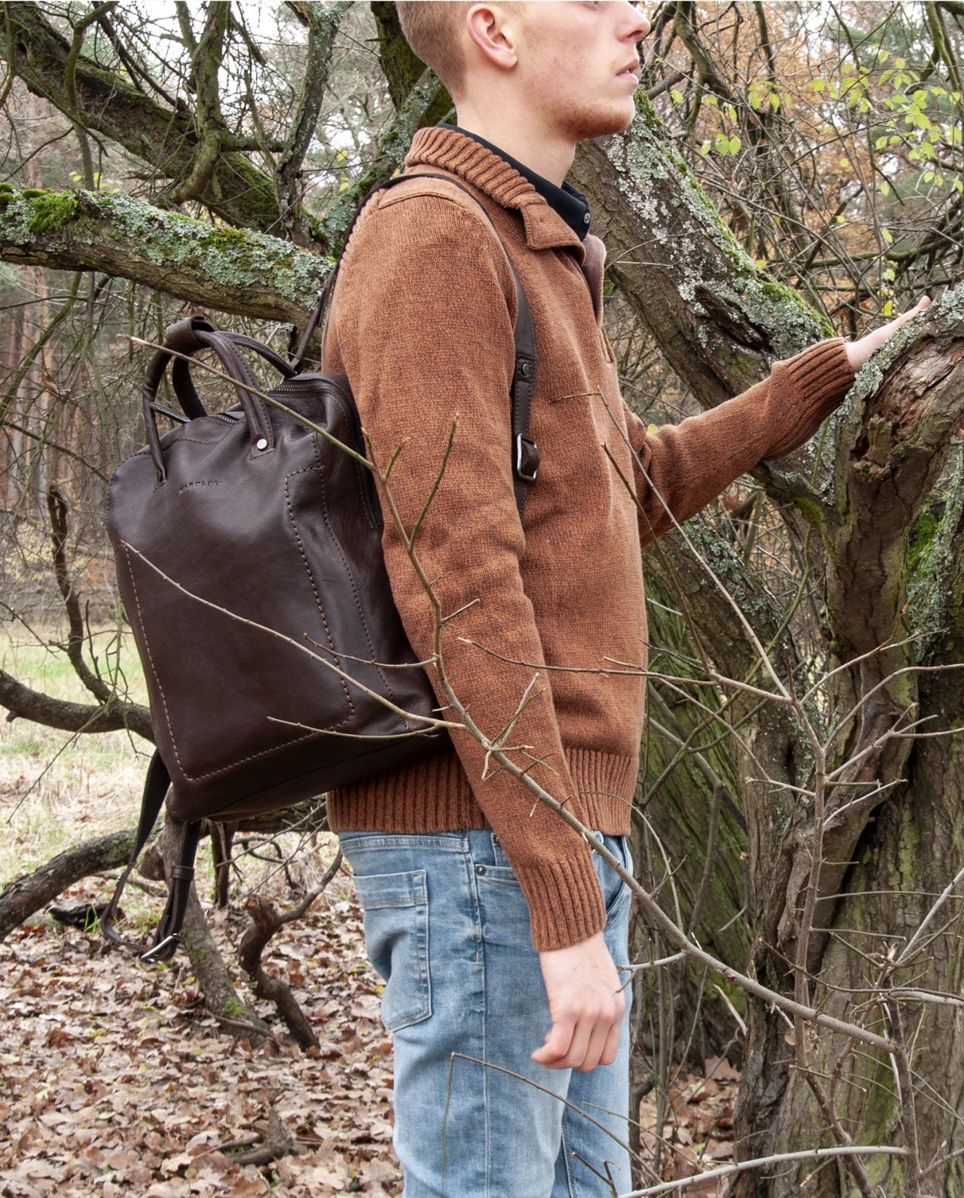 harolds-caugio-backpack-rucksack-leder-braun-notebook image 2