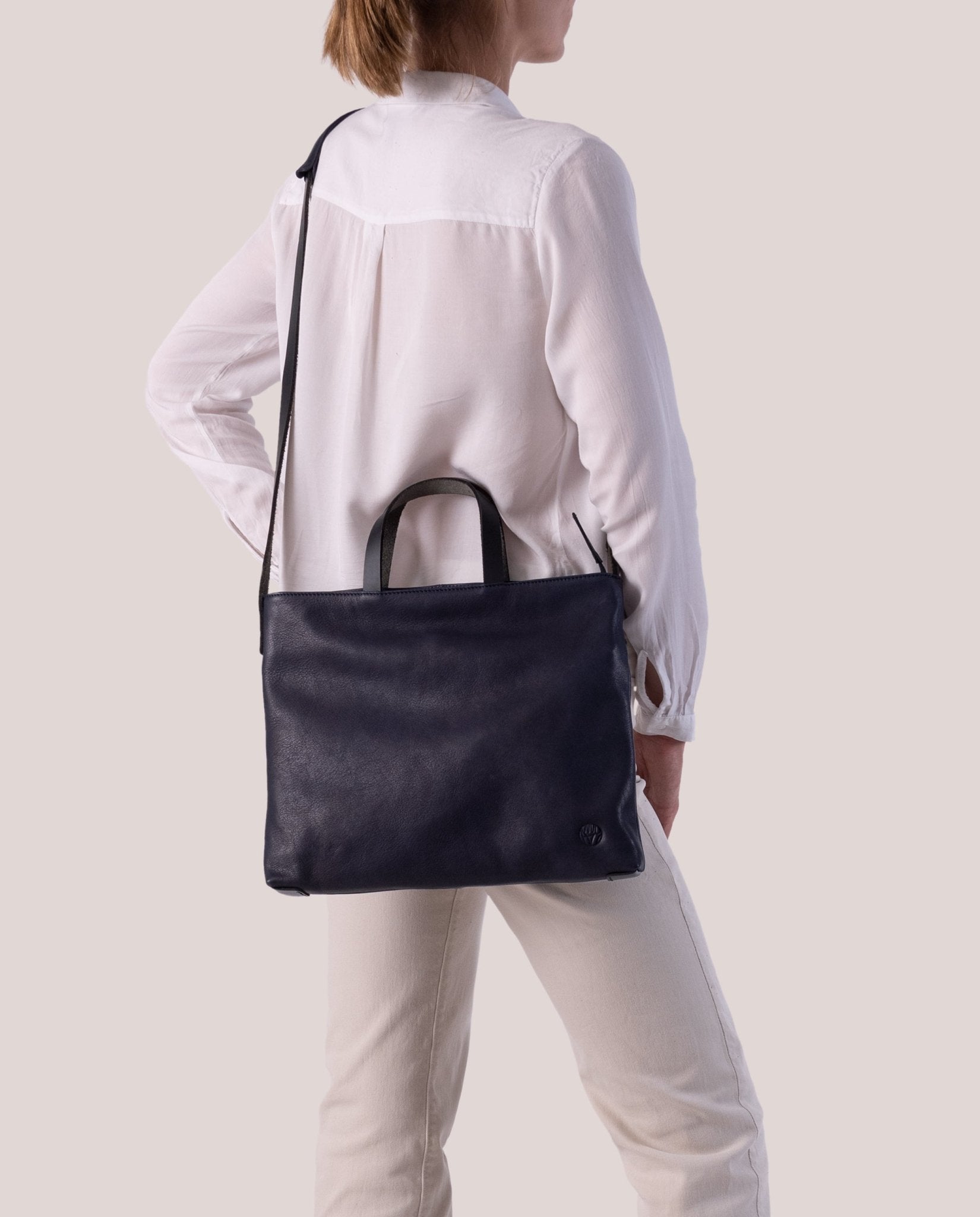 harolds-chaza-handlebag-henkeltasche-braun-a4-rindleder image 2
