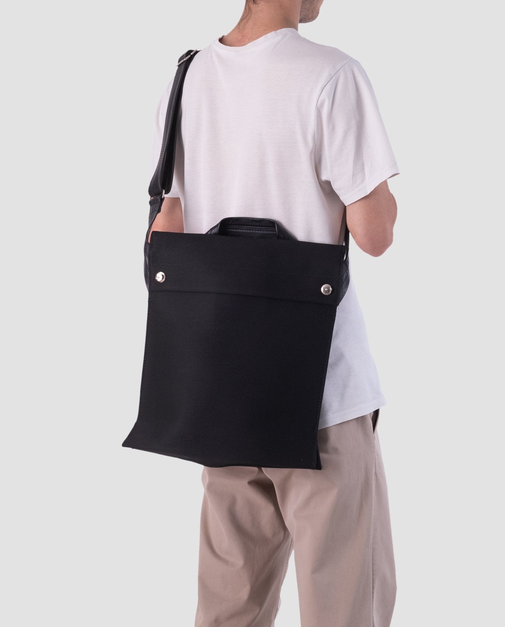 harolds-cubicbag-messenger-up-end-umh-ngetasche-schwarz-15-zoll image 2