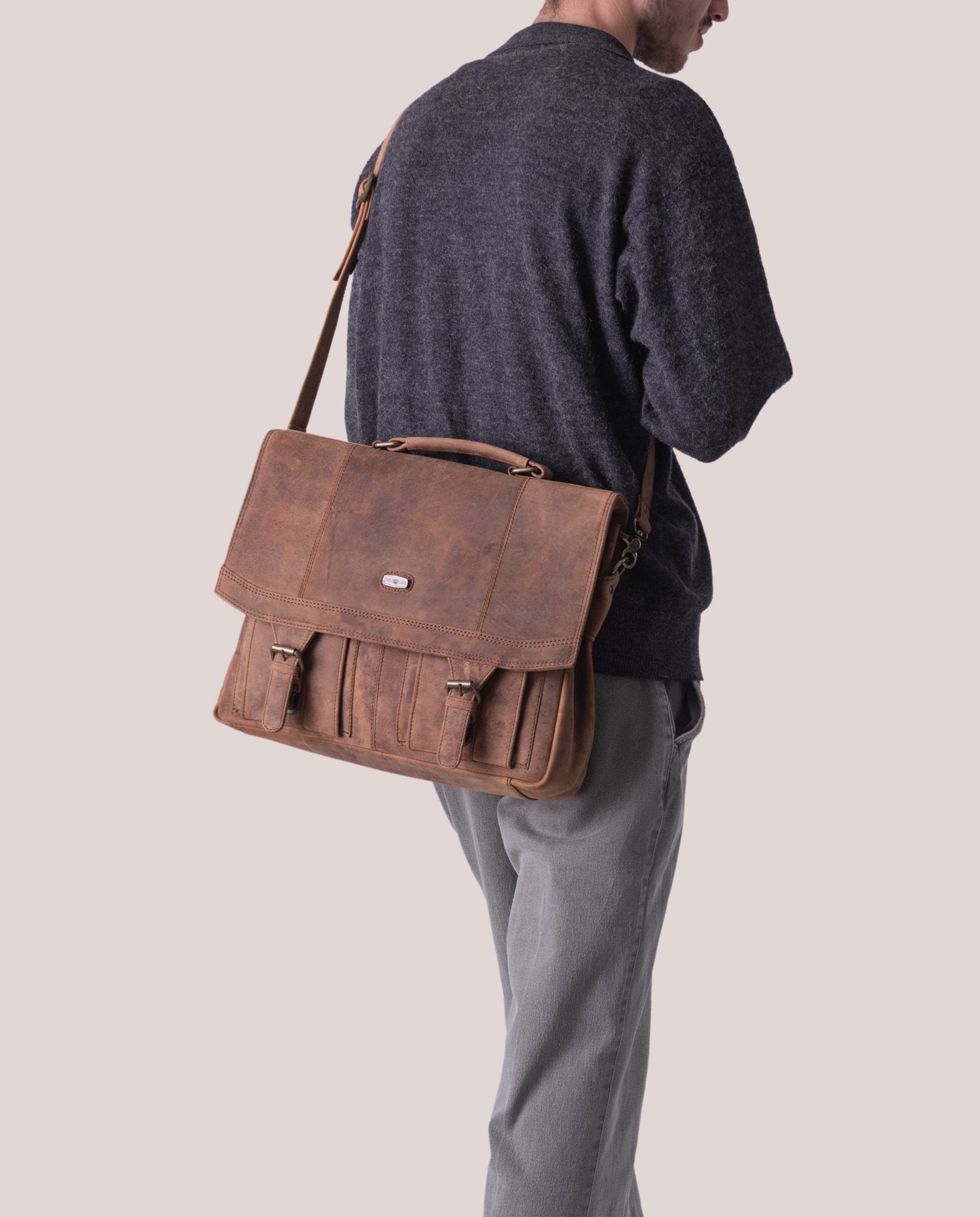 harolds-antic-briefcase-m-aktentasche-natur-leder image 2