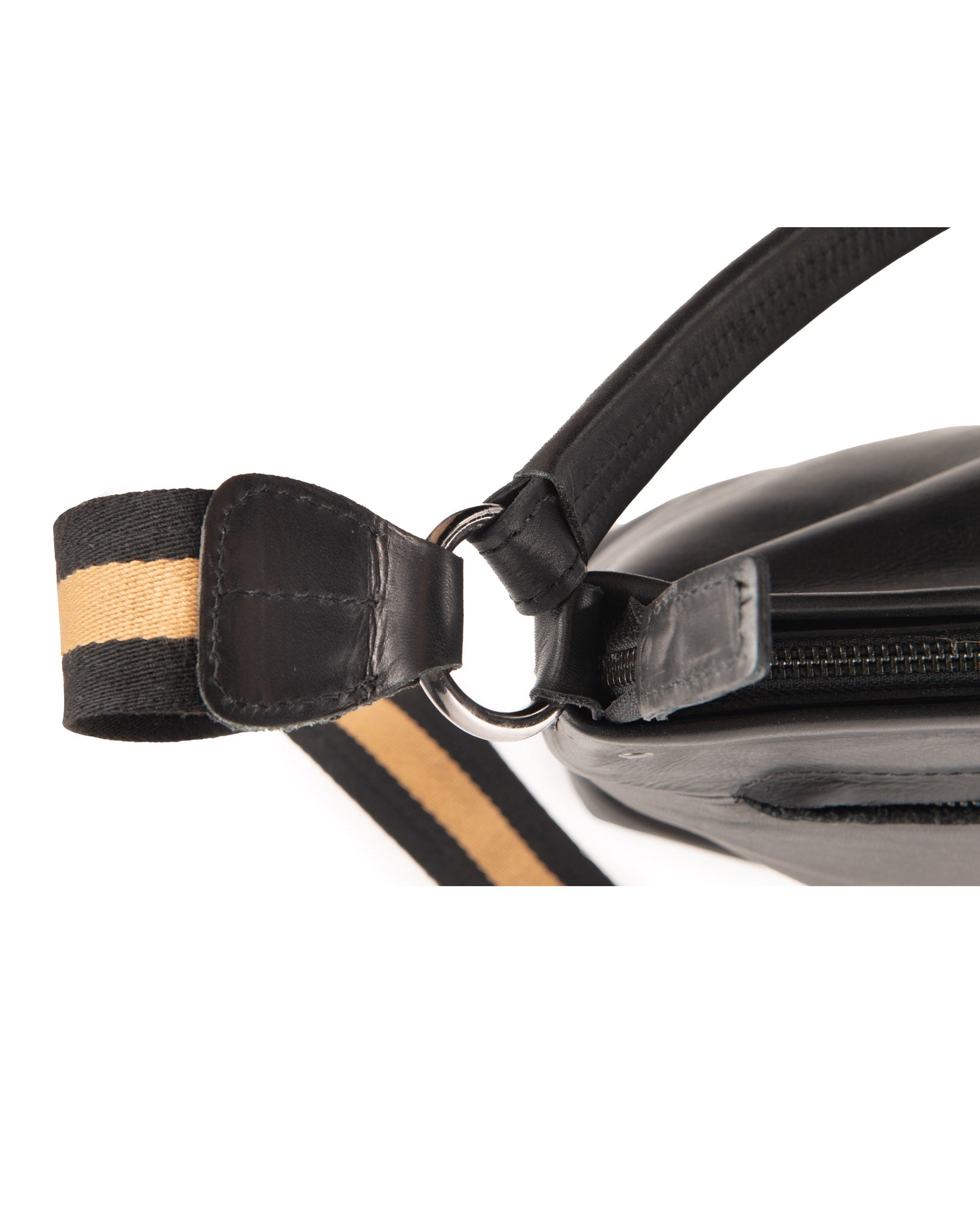 harolds-caugio-shoulderbag-umh-ngetasche-schwarz-leder image 5