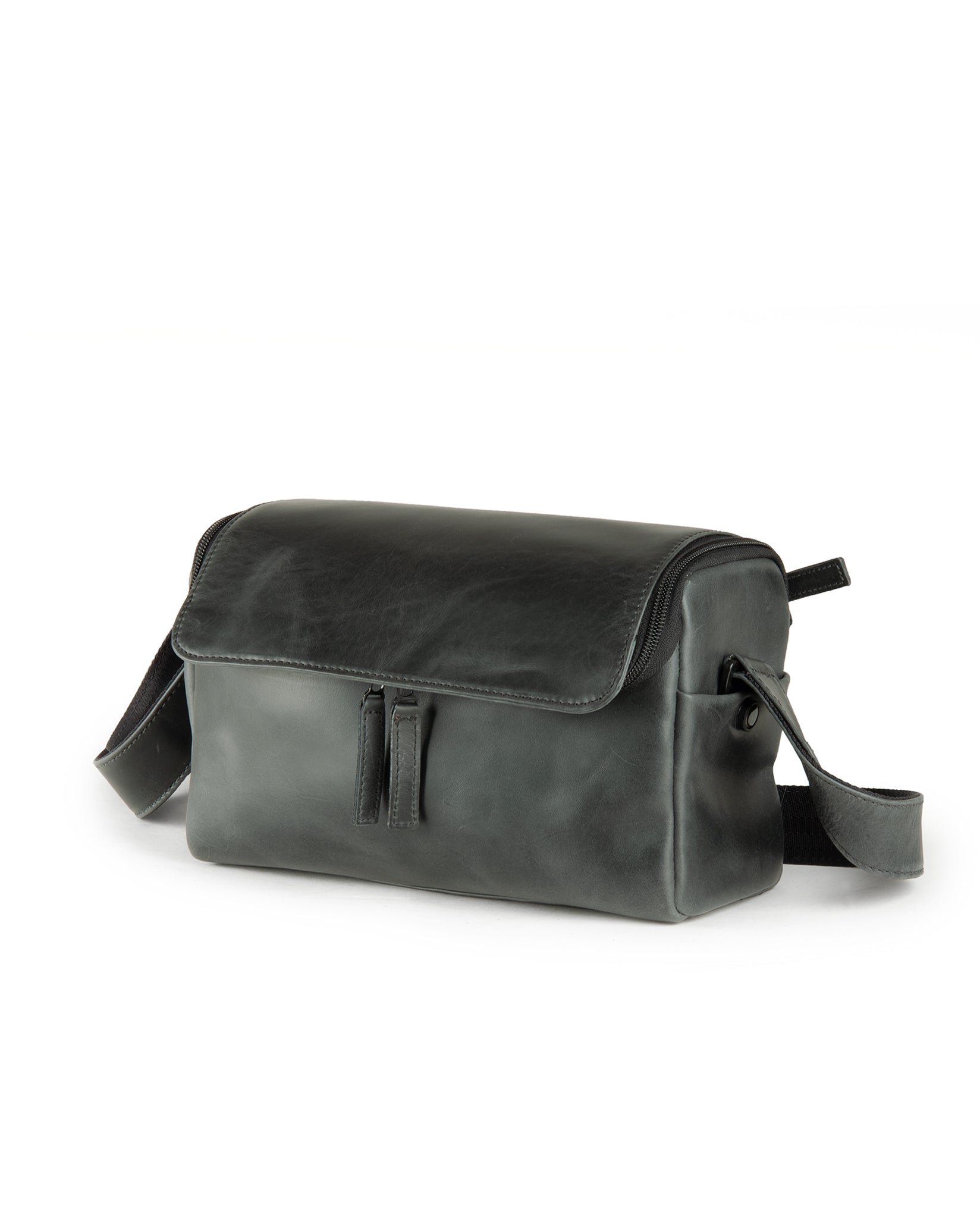 harolds-2in1-fotobag-klein-kameratasche-schwarz-leder image 6