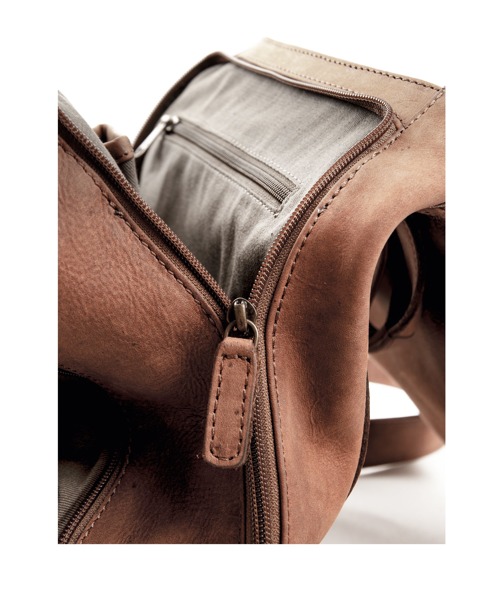 harolds-antic-city-backpack-rucksack-natur-leder image 5