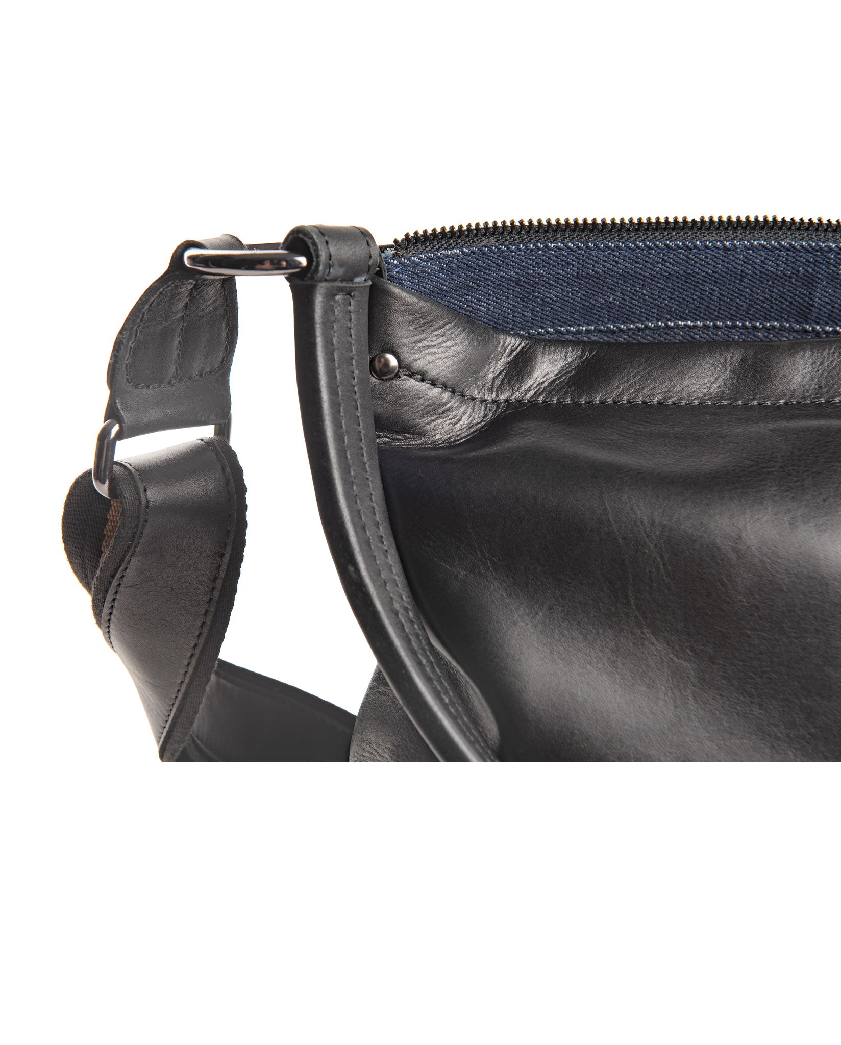 harolds-caugio-shoulderbag-up-schultertasche-schwarz-rindleder image 7