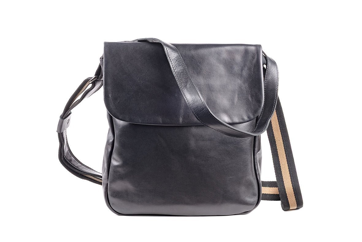 harolds-caugio-double-up-schultertasche-schwarz-leder image 8