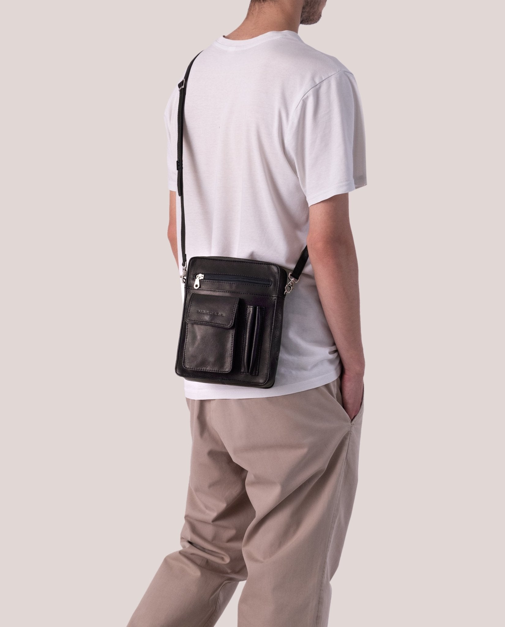 harolds-country-shoulderbag-umh-ngetasche-leder-schwarz image 2