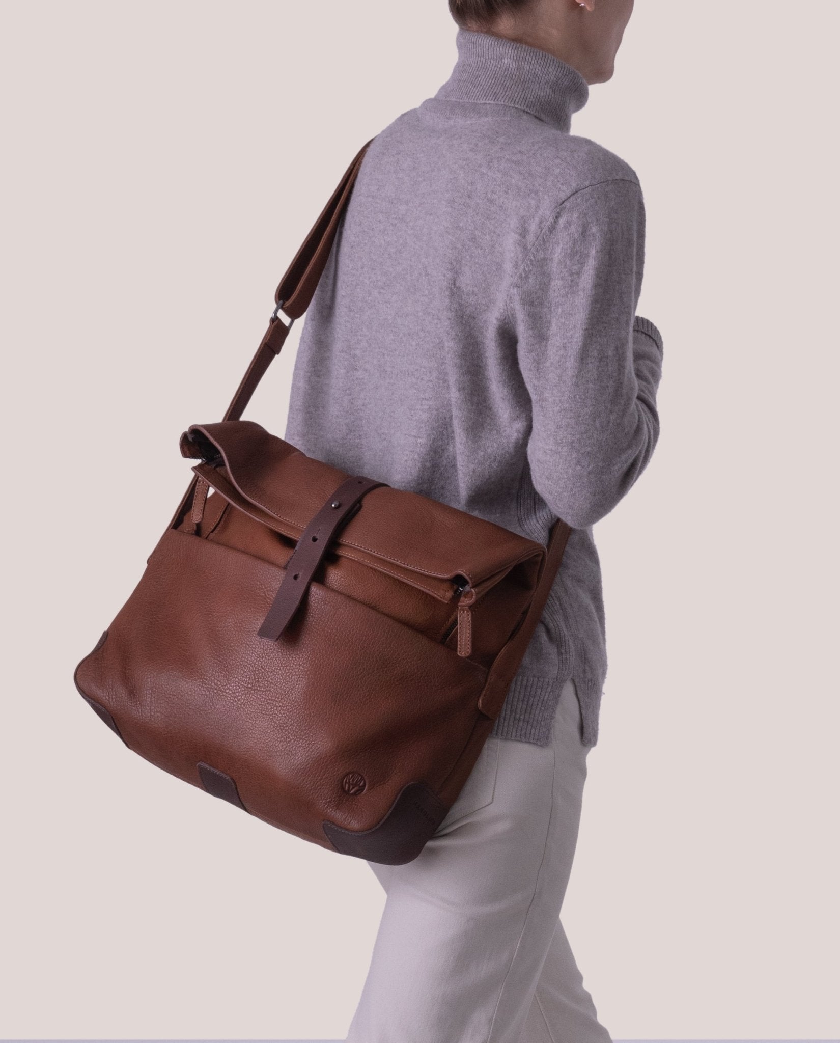 harolds-mount-ivy-messengerbag-cognac-kuriertasche-leder image 2