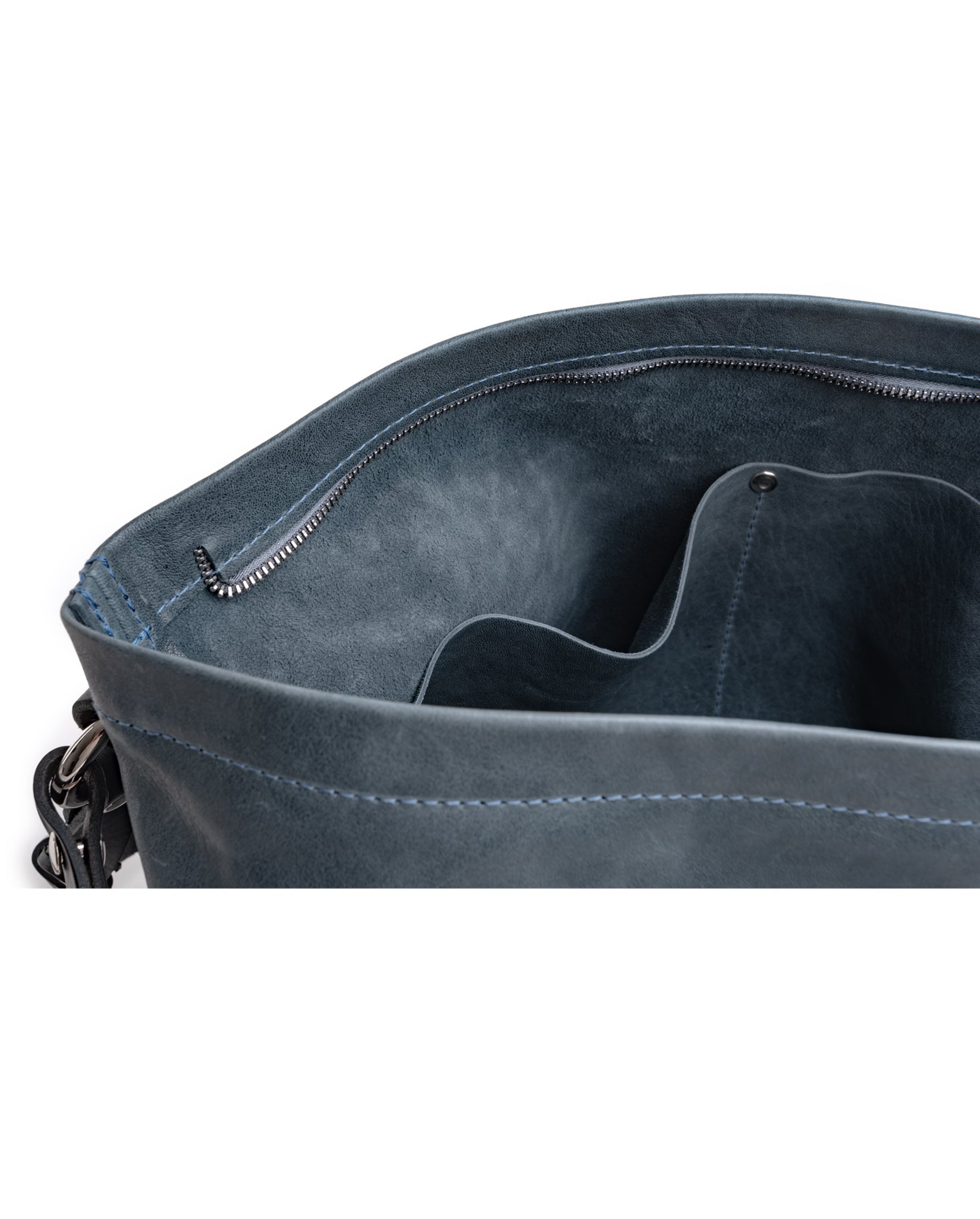 harolds-nabuku-pouch-handtasche-schwarz-nubukleder-leicht image 8