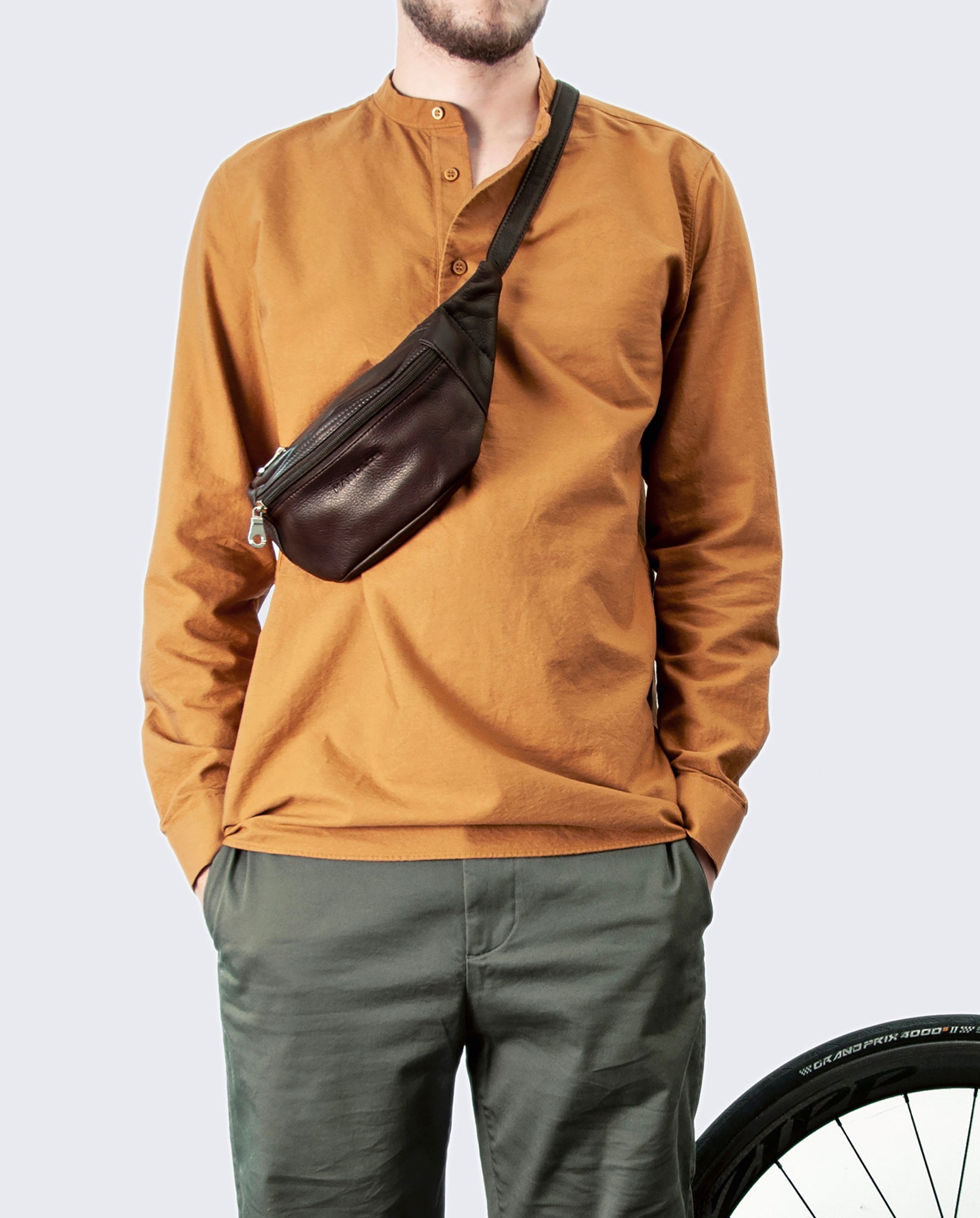 harolds-country-hip-bag-plain-g-rteltasche-schwarz-leder image 2
