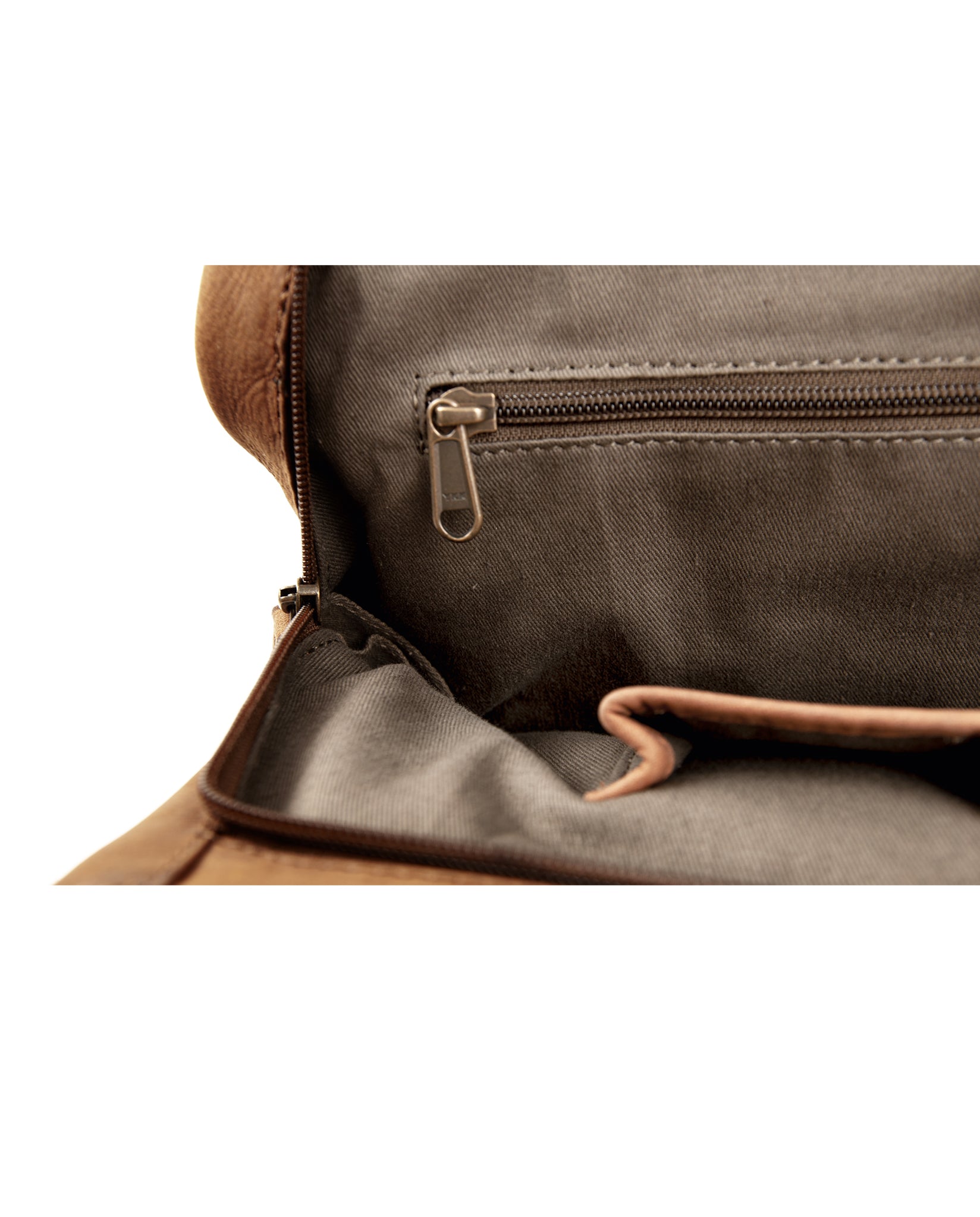 harolds-antic-city-backpack-rucksack-natur-leder image 4