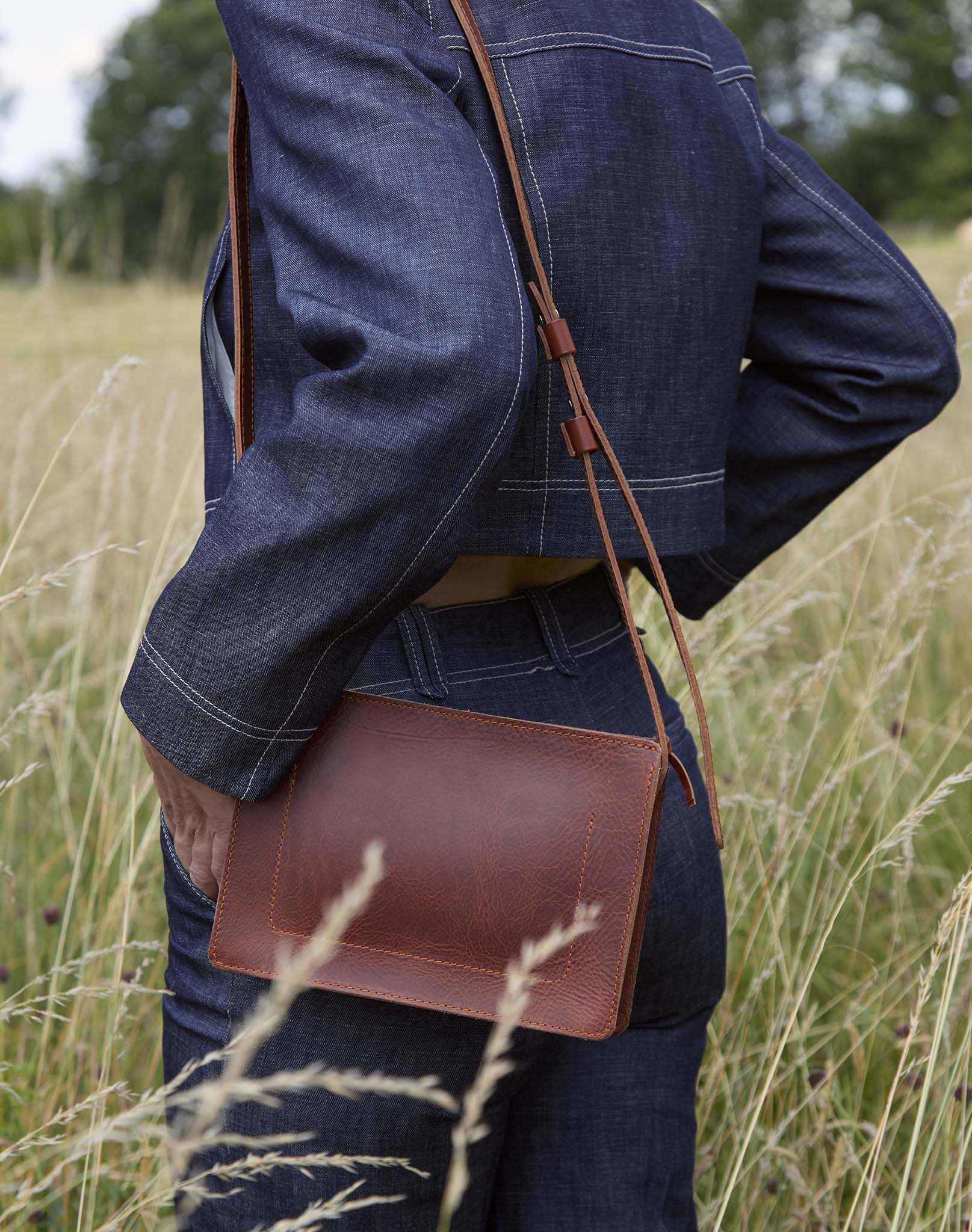 harolds-galore-sas-schultertasche-handtasche-schwarz-sattelleder image 8