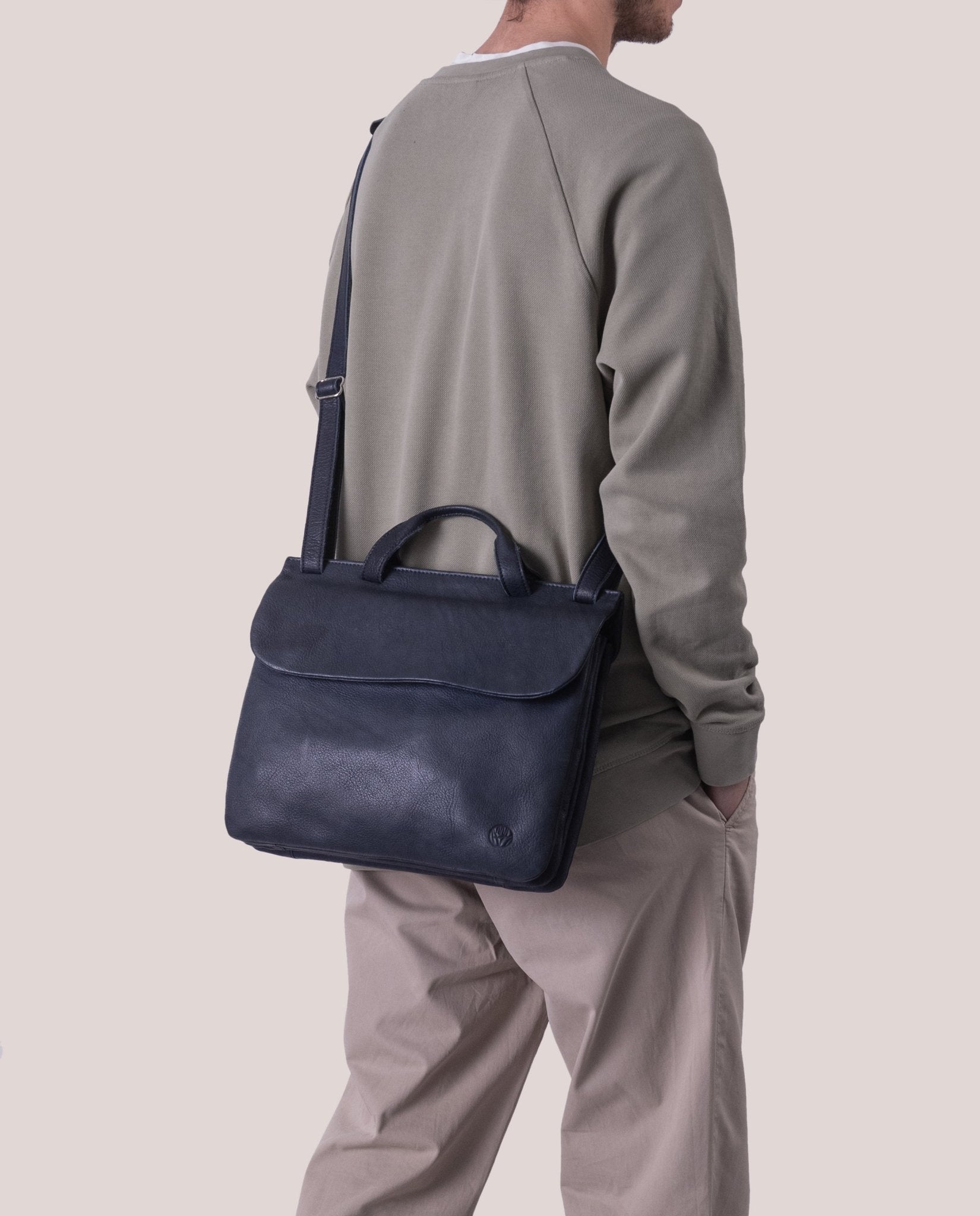harolds-chacoral-smooth-businessbag-businesstasche-cognac-leicht image 2