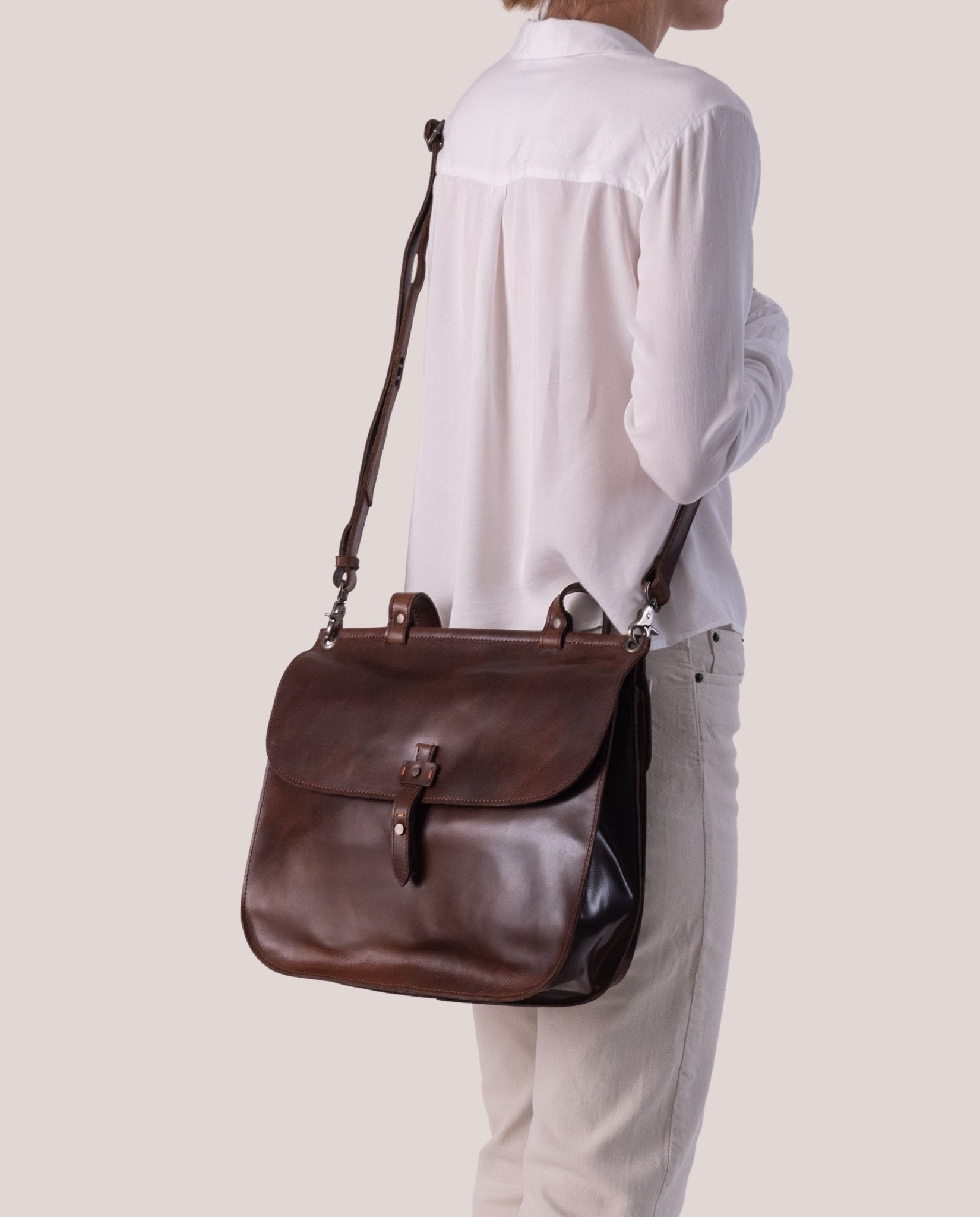 harolds-aberdeen-slingbag-l-businesstasche-schwarz-a4-leder image 3
