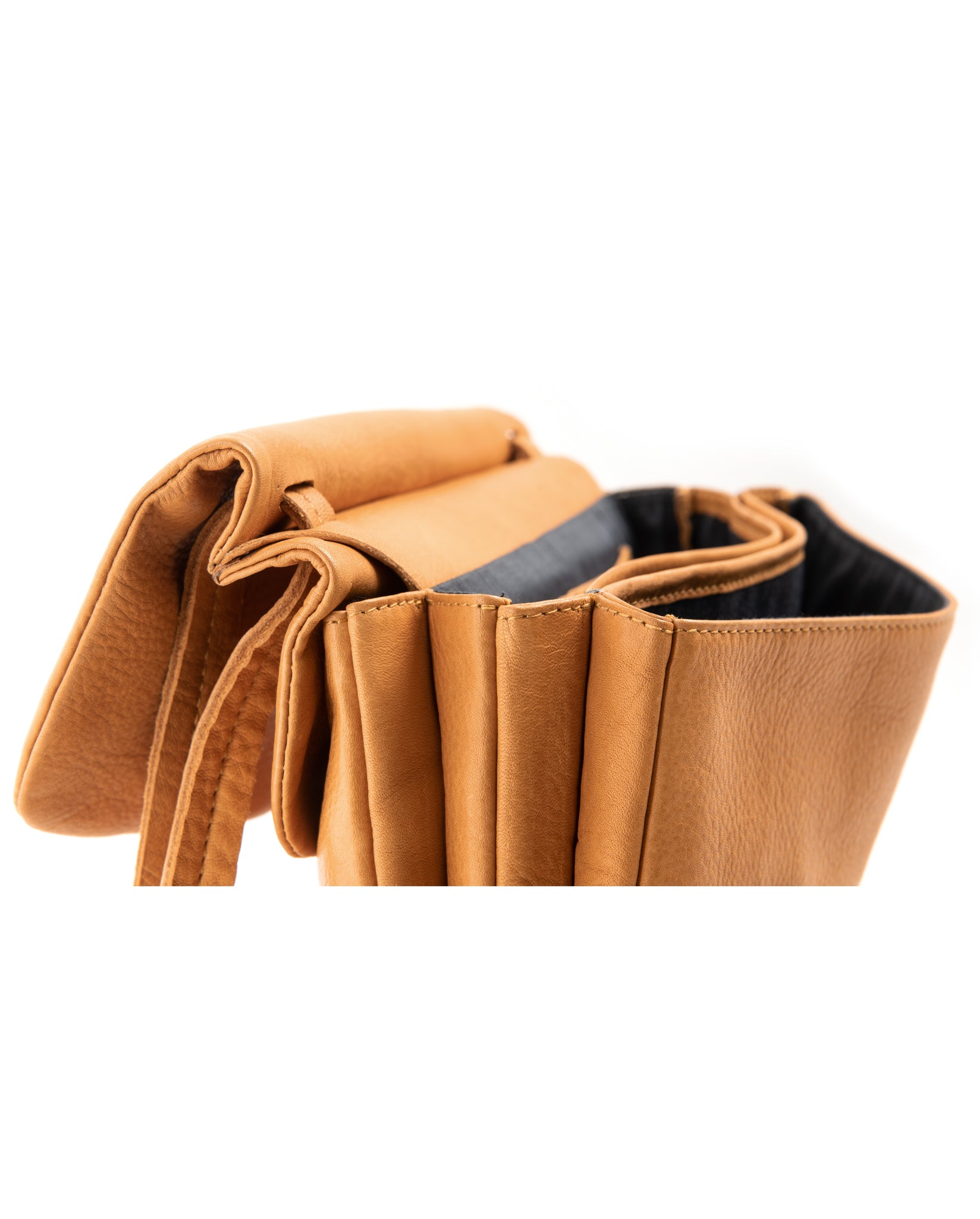 harolds-chacoral-smooth-shoulderbag-triple-umh-ngetasche-schwarz-leder image 6