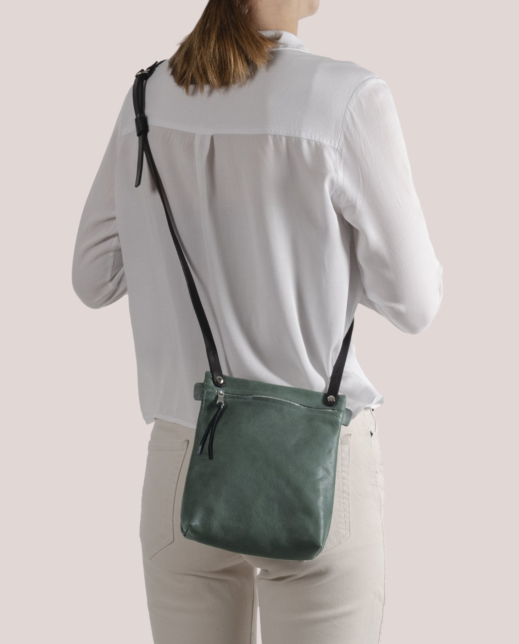 harolds-nabuku-shoulderbag-small-upend-umh-ngetasche-schwarz-leicht image 2