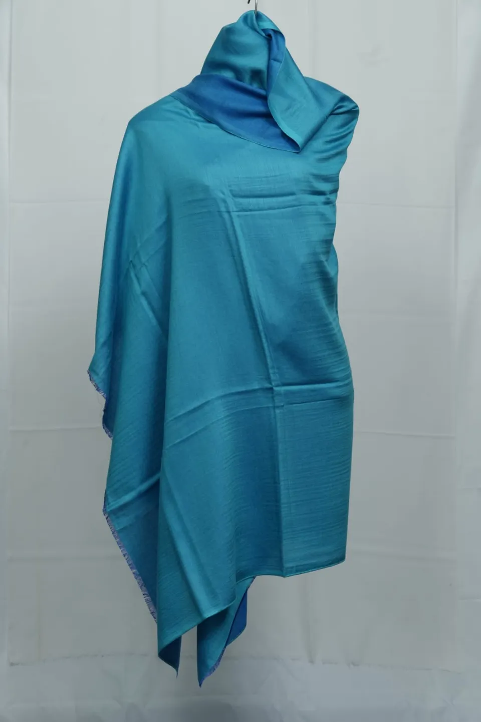 kashmir-arts-pashmina-shawls-pashmina-schal-hellblau-106x236 image 1