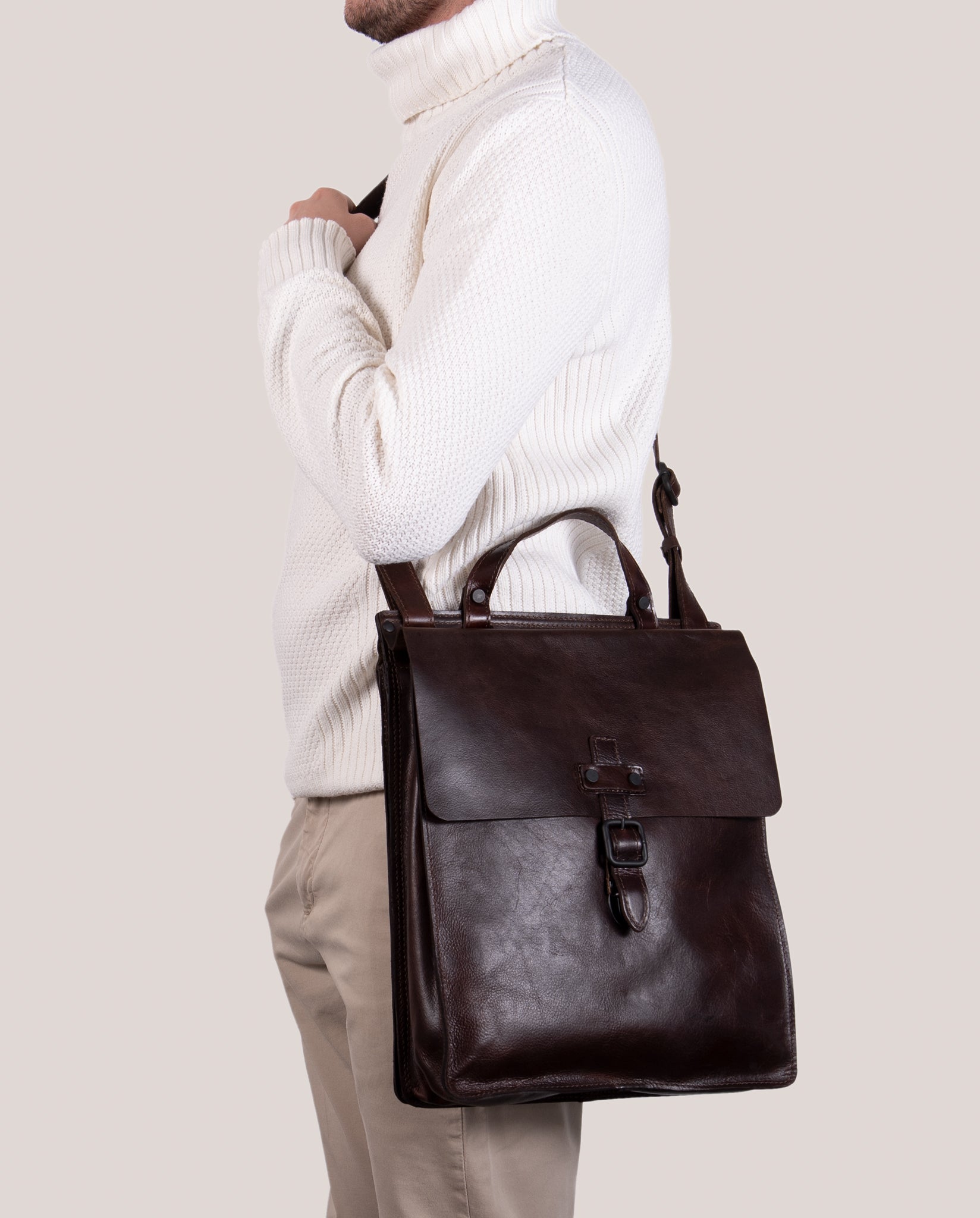 harolds-aberdeen-upend-messengerbag-umh-ngetasche-schwarz-13-zoll image 3