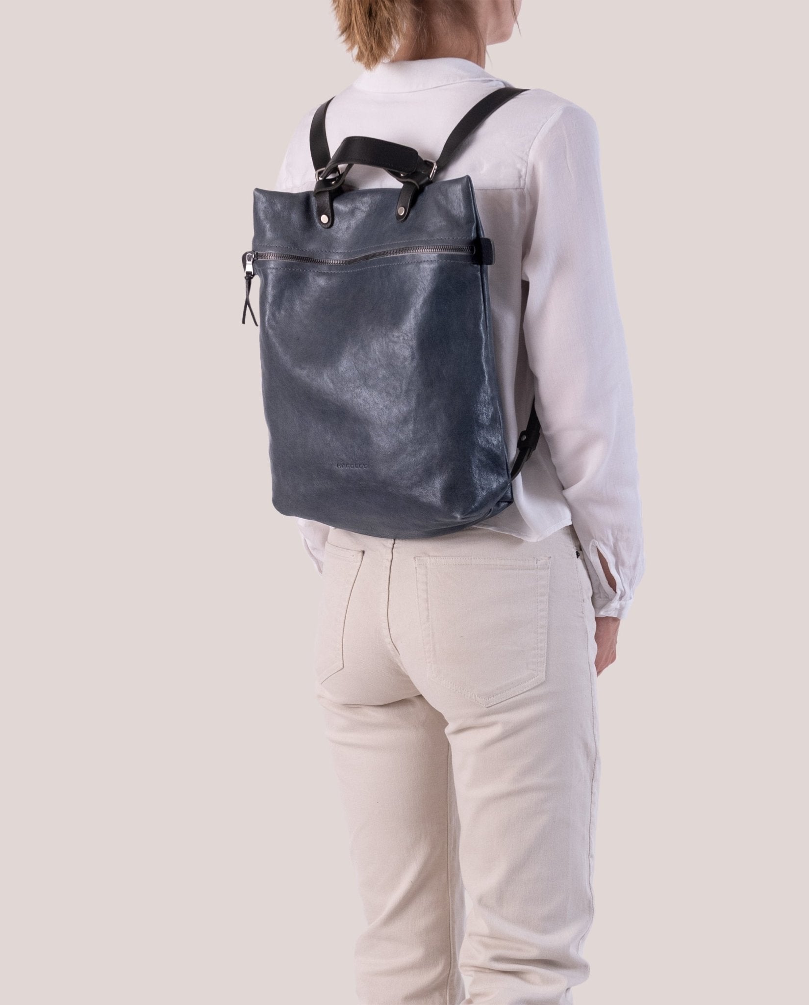 harolds-nabuku-softcase-rucksack-messengerbag-schwarz-nubuk-a4 image 2